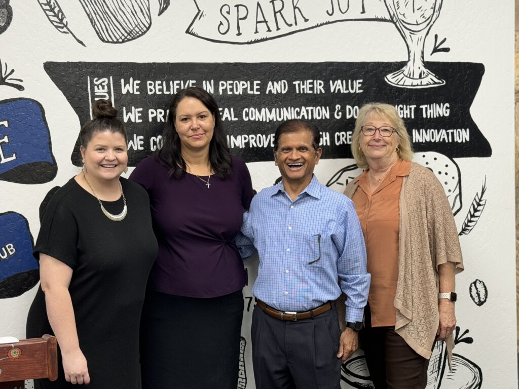 Dr. Rajiv Parikh, M.D. Presented “Understanding and Managing Type 2 Diabetes and Neuropathy” at Oakwood Creative Care – Dementia Hub in Mesa, Arizona on September 12, 2024